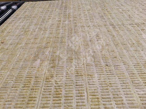 巖棉保溫板有哪些特點，抗壓能力如何？