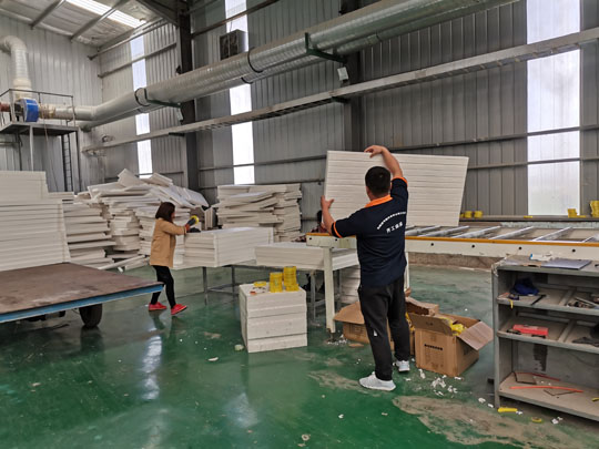 從外觀上面如何判斷南陽(yáng)擠塑板的好壞？