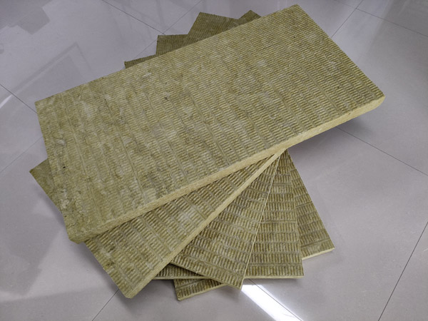 巖棉板對人們生活的便利的影響及應(yīng)用介紹 巖棉板對人們生活的便利的影響及應(yīng)用介紹