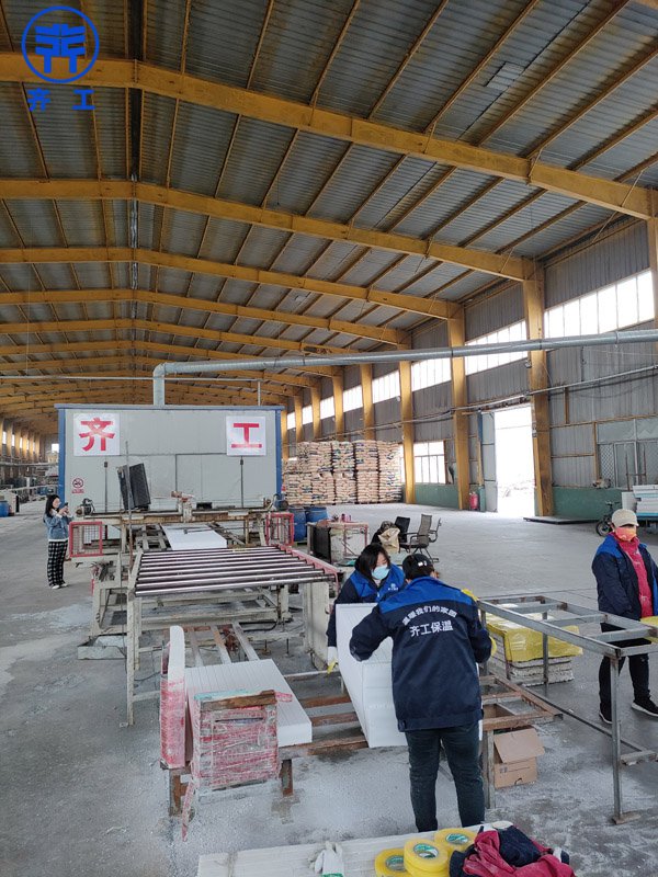 如何選擇擠塑板和自流平？