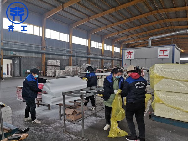 如何選擇優(yōu)質(zhì)的外墻內(nèi)保溫?cái)D塑板？